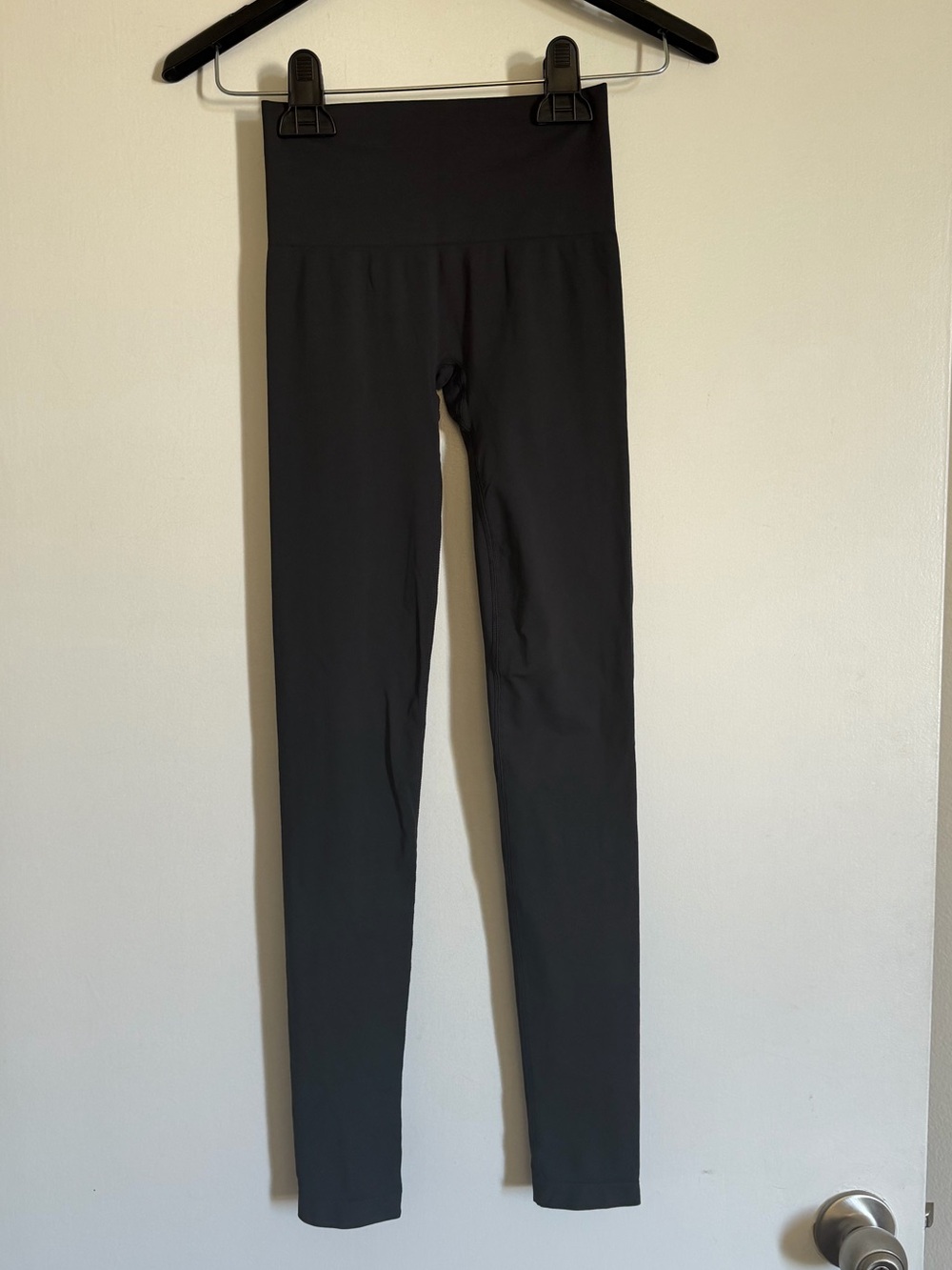 SKIMS Charcoal Nylon Hosiery Footless Tights Leggings size XS EUC